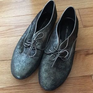 BCBGeneration Lesleigh Metallic Oxford Sz 8